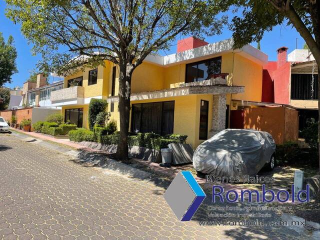 Venta en Fracc. Paseo de las Palmas - Huixquilucan